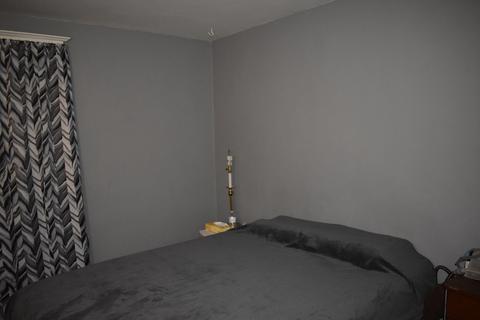 606 Walnut Ave, Elgin, IL 60123 photo 17