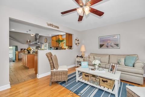 231 N Elroy Ave, Bartlett, IL 60103 photo 3