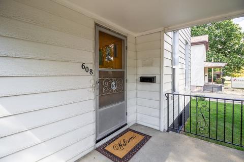 608 E Washington St, Bloomington, IL 61701 photo 5