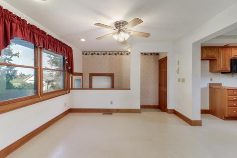 6210 Springfield Rd, Delavan, IL 61734 photo 10
