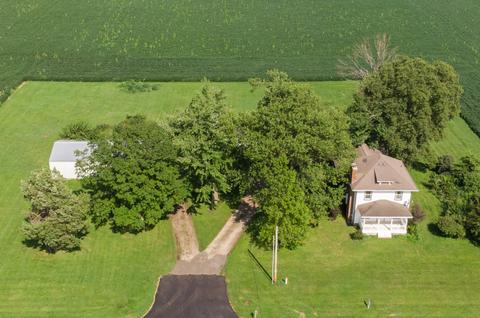 6210 Springfield Rd, Delavan, IL 61734 photo 3