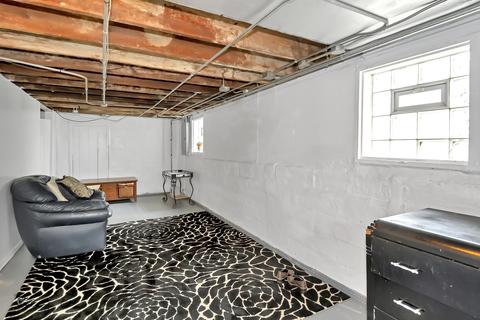 607 E 11th St, Lockport, IL 60441 photo 18
