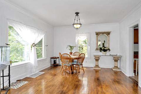 607 E 11th St, Lockport, IL 60441 photo 6