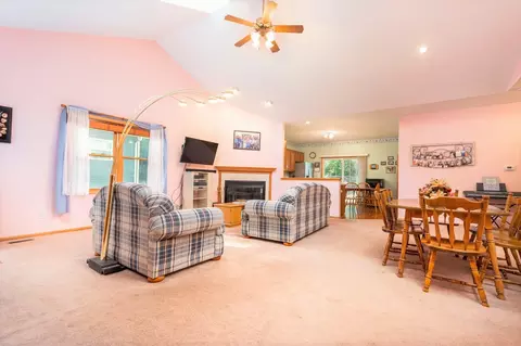345 E Ottawa St, Sycamore, IL 60178 photo 14