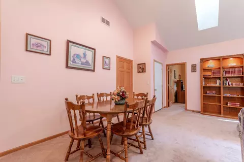 345 E Ottawa St, Sycamore, IL 60178 photo 16