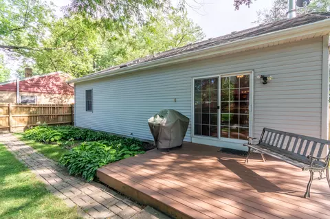 345 E Ottawa St, Sycamore, IL 60178 photo 9