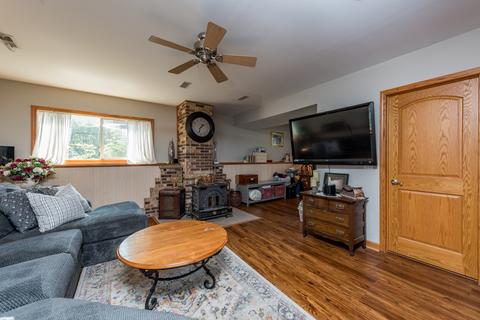 512 Forest View Rd, Lindenhurst, IL 60046 photo 13