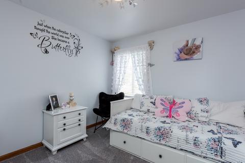 512 Forest View Rd, Lindenhurst, IL 60046 photo 8