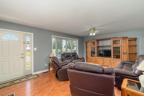 6902 Gallatin Dr, Plainfield, IL 60586 photo 2