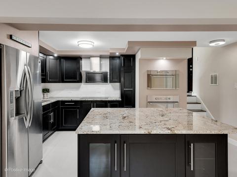 650 Audubon St, Hoffman Estates, IL 60169 photo 9