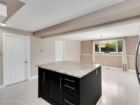 650 Audubon St, Hoffman Estates, IL 60169 photo 11