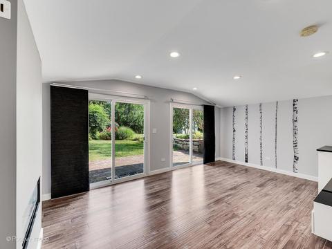 650 Audubon St, Hoffman Estates, IL 60169 photo 12