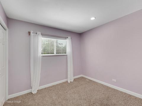 650 Audubon St, Hoffman Estates, IL 60169 photo 18