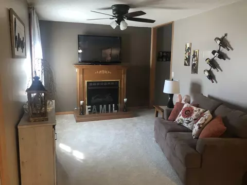 1815 11th St, Peru, IL 61354 photo 5