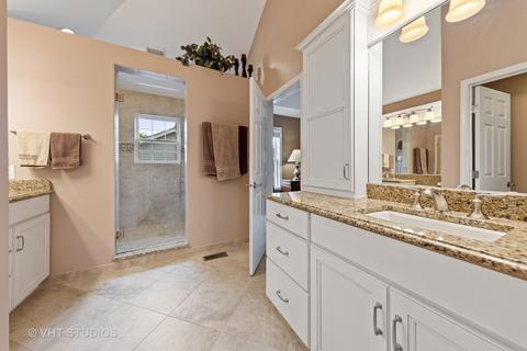5335 Sand Lily Dr, Naperville, IL 60564 photo 16
