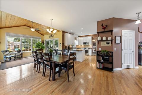 5335 Sand Lily Dr, Naperville, IL 60564 photo 7