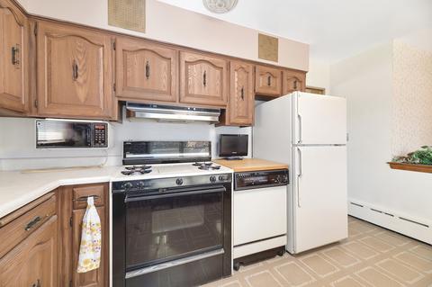 437 S Cherry St, Itasca, IL 60143 photo 9