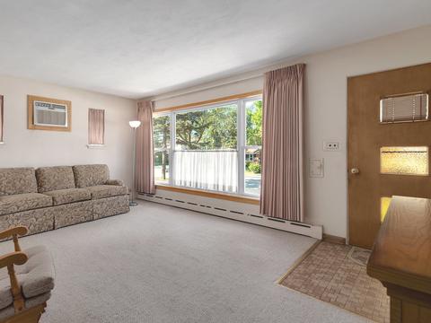 437 S Cherry St, Itasca, IL 60143 photo 4