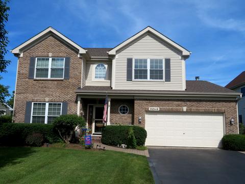 32549 Pilgrims Ct, Lakemoor, IL 60051 photo 1