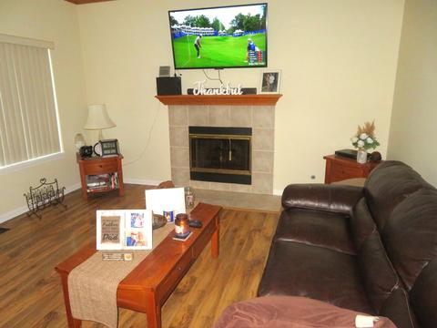 32549 Pilgrims Ct, Lakemoor, IL 60051 photo 11