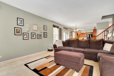 2000 Dorchester Ave, Algonquin, IL 60102 photo 5