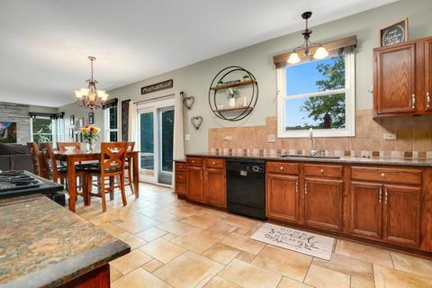 2000 Dorchester Ave, Algonquin, IL 60102 photo 9