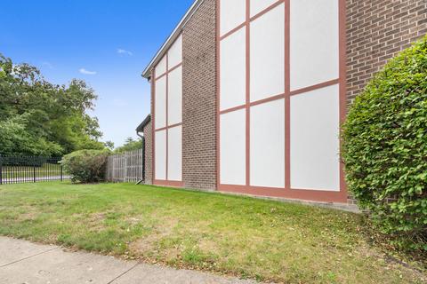 1 Cypress Sq, Elgin, IL 60123 photo 12