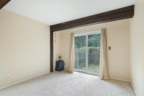 1 Cypress Sq, Elgin, IL 60123 photo 3