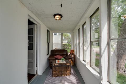 404 E Mill St, Bloomington, IL 61701 photo 3