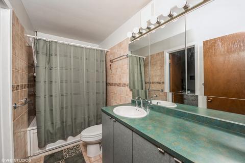1210 E 48th St, Chicago, IL 60615 photo 14