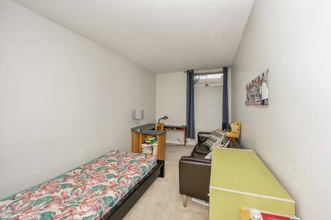 1210 E 48th St, Chicago, IL 60615 photo 10