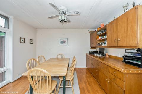 1210 E 48th St, Chicago, IL 60615 photo 6