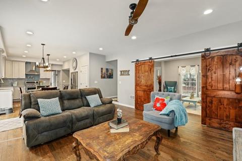 1120 Locust Ct, Bartlett, IL 60103 photo 4