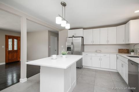 528 Pershing Ave, Wheaton, IL 60189 photo 6