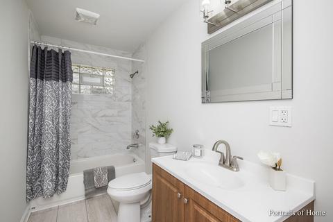 528 Pershing Ave, Wheaton, IL 60189 photo 9