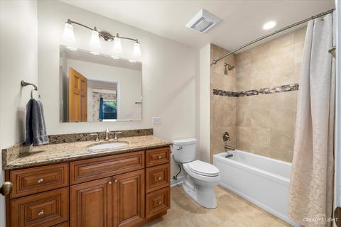 416 E 12th Ave, Naperville, IL 60563 photo 14