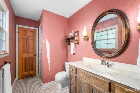 416 E 12th Ave, Naperville, IL 60563 photo 16