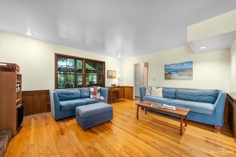 416 E 12th Ave, Naperville, IL 60563 photo 8