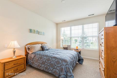 2779 Cascade Falls Cir, Elgin, IL 60124 photo 14