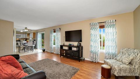 1023 Longford Rd, Bartlett, IL 60103 photo 9