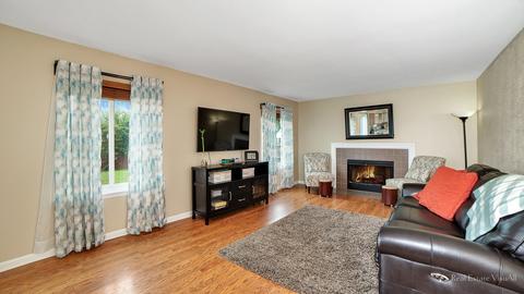 1023 Longford Rd, Bartlett, IL 60103 photo 8