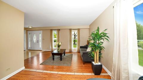 1023 Longford Rd, Bartlett, IL 60103 photo 5