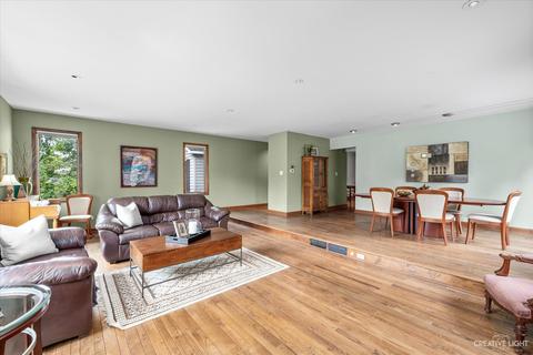 1505 E Thomas Rd, Wheaton, IL 60187 photo 8