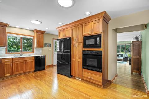 1505 E Thomas Rd, Wheaton, IL 60187 photo 11