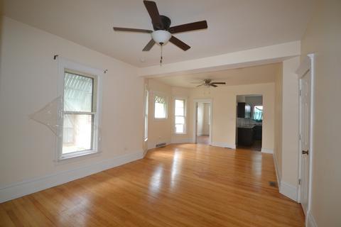 148 Hill Ave, Elgin, IL 60120 photo 3