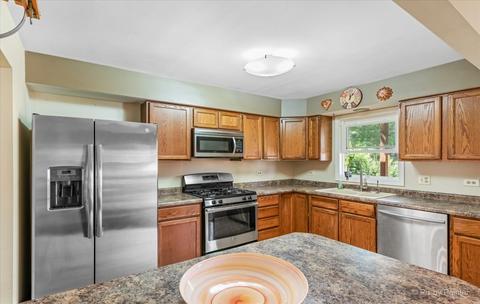 5409 Oak Park Rd, Oakwood Hills, IL 60013 photo 12