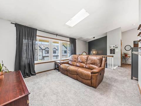 2325 Olde Mill Rd, Plainfield, IL 60586 photo 2