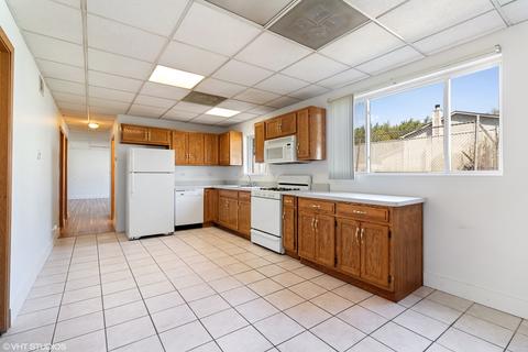 3113 Carpenter St, Steger, IL 60475 photo 11