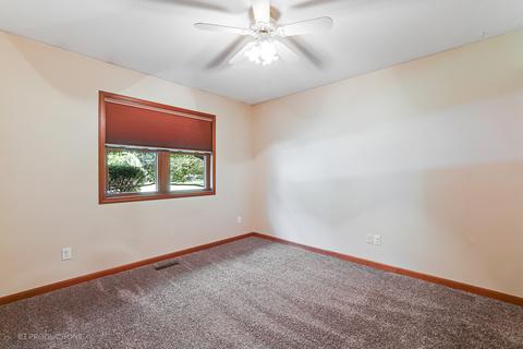 2576 E Heritage Dr, Kankakee, IL 60901 photo 13