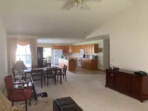3243 Becker Dr, Peru, IL 61354 photo 4